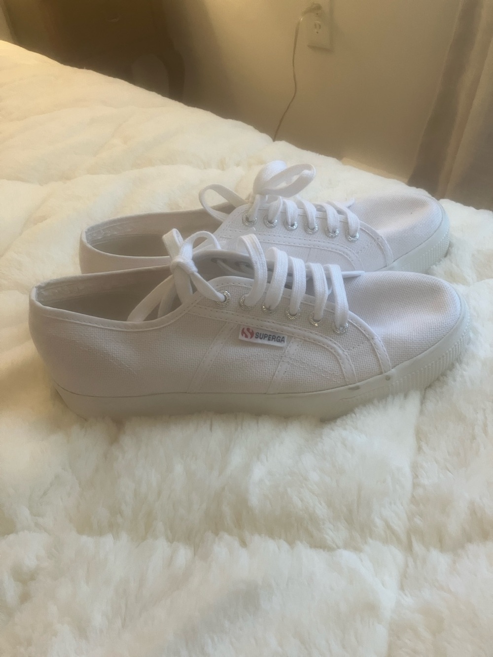 Superga White Low-Top Canvas Sneakers women’s 41.5 (10-ish)